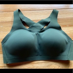 Lululemon enlite bra size 34C like new!